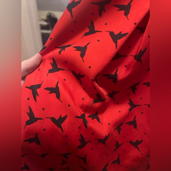 Hi There by Karen Walker Bird silhouette gown red and black size 6 - Picture 4 of 4